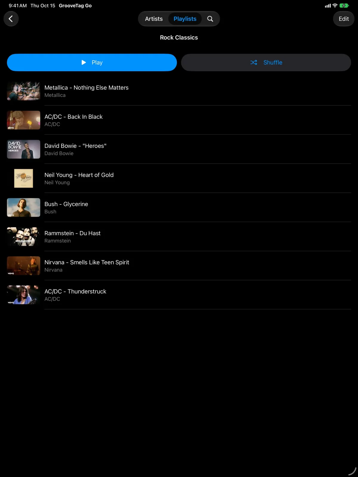 GrooveTag Go on iPad: playlist with play and shuffle buttons